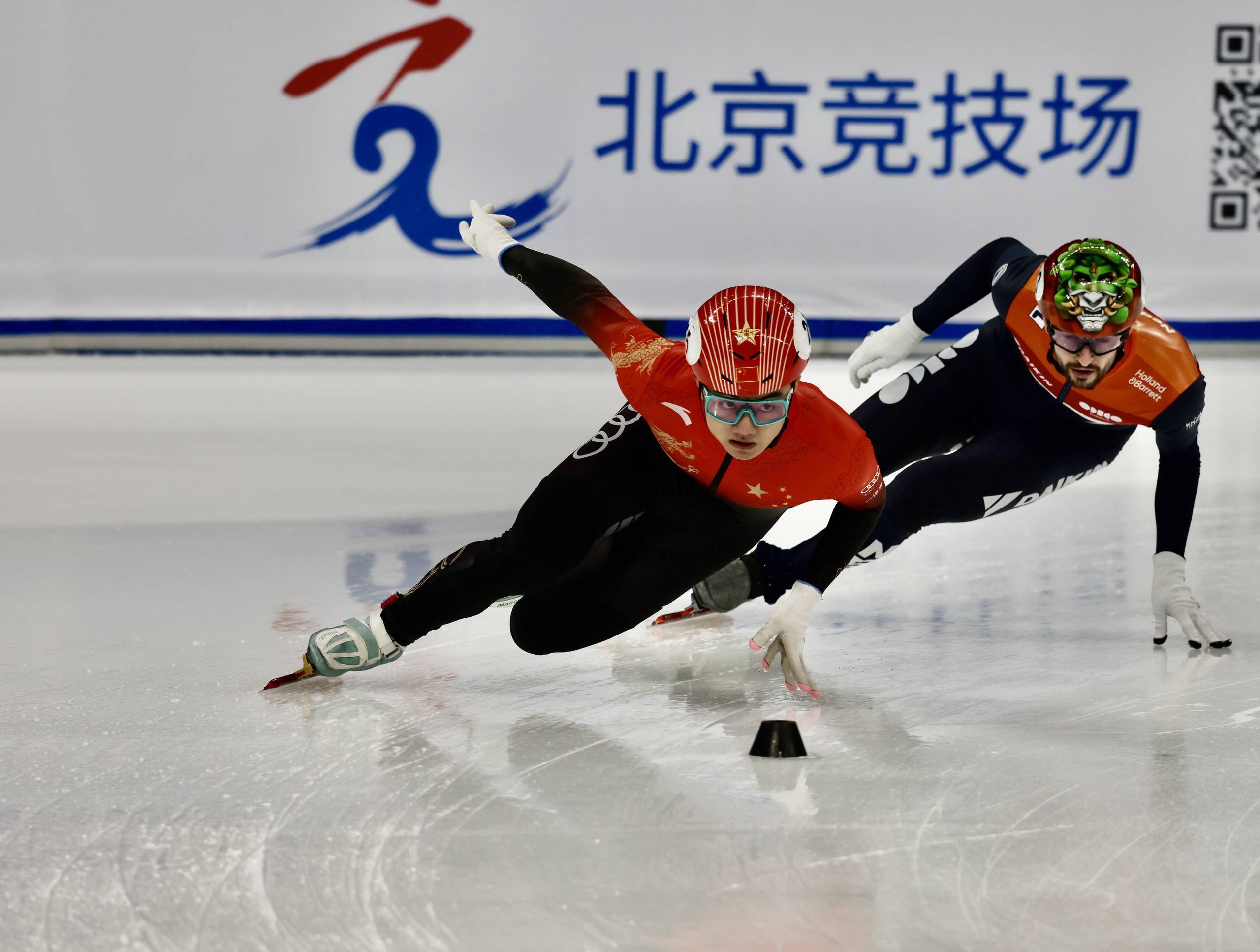 -包含清晨欧超杯传出新动向,阿斯顿维拉迎来里程碑,管理层表态:信心回归,训练强度明显提升的词条