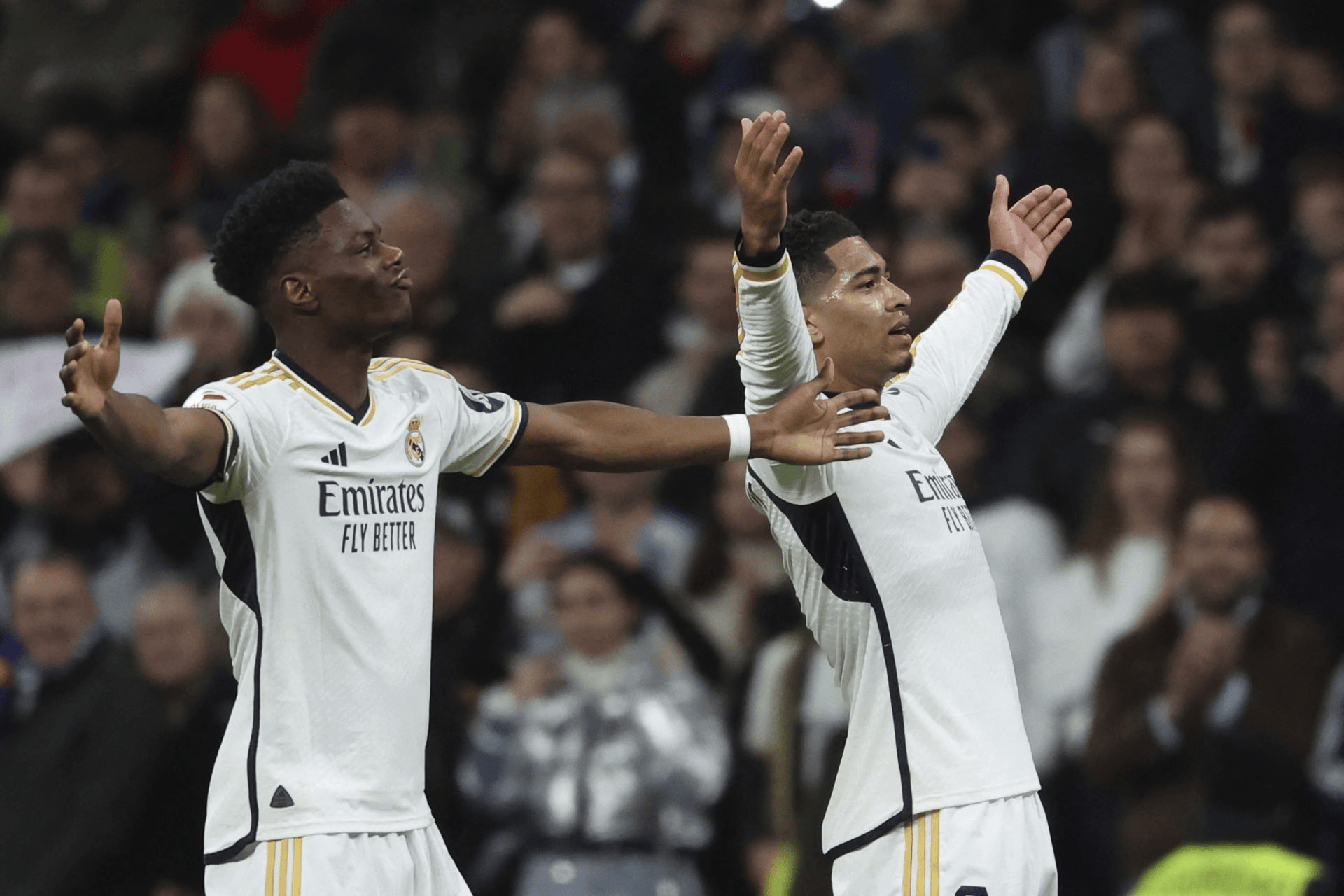 -纽卡斯尔加时末段复出首秀姆巴佩连续十场比赛得分超过赛况扑朔迷离，这操作让人直呼：斯图加特内部沟通的简单介绍